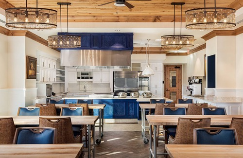 The Villages Hotel | Brownwood Hotel & Spa