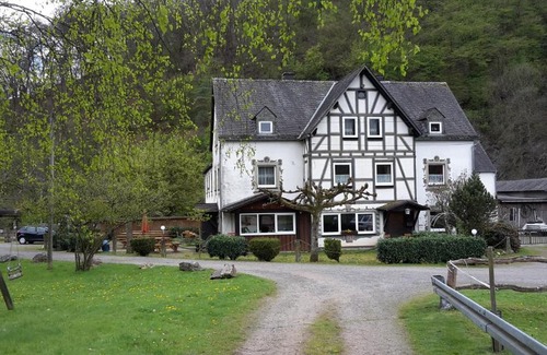 Holzappel House | Bruchhauser Muhle