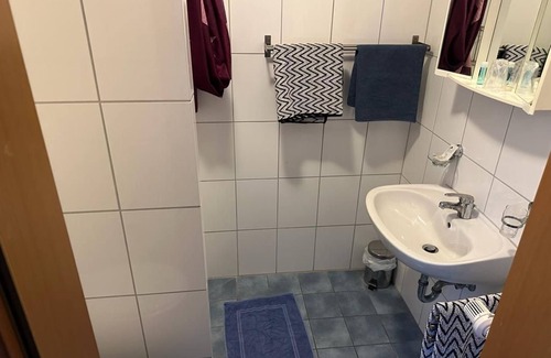 Bauschheim Apartment | Brunnenstrasse Twin rooms