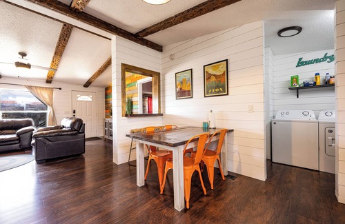 Hatch House | Bryce Canyon Zion National Park Lookout Retreat