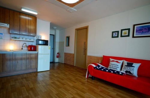 Byeonsan House | Buan Bada Punggyeong Pension