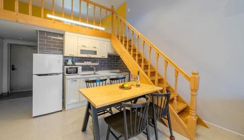 Byeonsan House | Buan Byeonsan Peninsula Kakao Pension