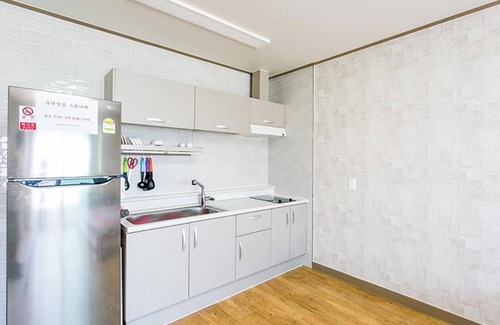 Surak-tong House | Buan Surak Pension