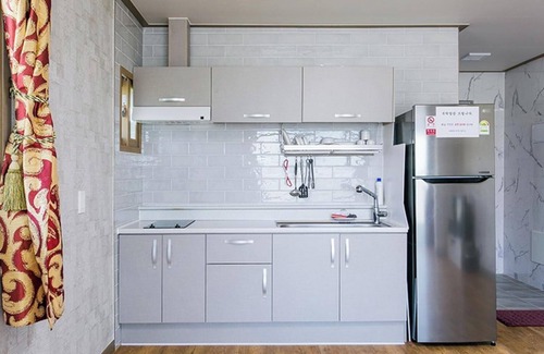 Surak-tong House | Buan Surak Pension