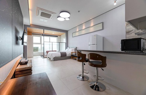 Byeonsan House | Buan Tomynspa Pension