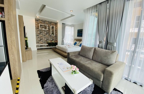 Nanai Road Apartment | Buasri by Ohm