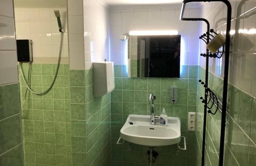 Steinbach am Attersee Cabin | Bubble Tent Hotel