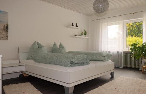 Fichtelberg Apartment | Buchen Blick - Ruhige moderne Ferienwohnung 82qm.