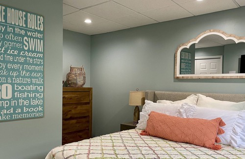 Millersport House | Buckeye Lake Waterfront on Bike Path - Sleeps 10