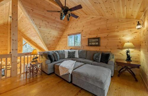 Ellijay Villa | Bucks Bear Lodge - Fireplaces Wooded Views