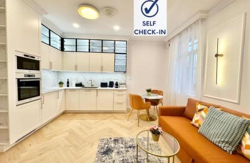 Vizivaros Apartment | Buda Mini Suite I HillCharm