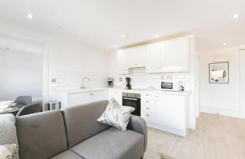 Ipswich Apartment | Budget 1 Bed Top Floor Apartment in Ipswich