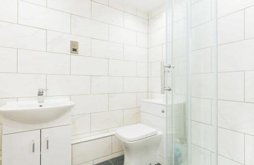 Ipswich Apartment | Budget 1 Bed Top Floor Apartment in Ipswich