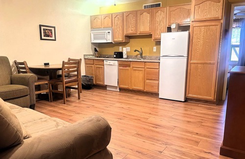 Pinetop Condo | Budget-Friendly Mountain Getaway in Pinehill, AZ