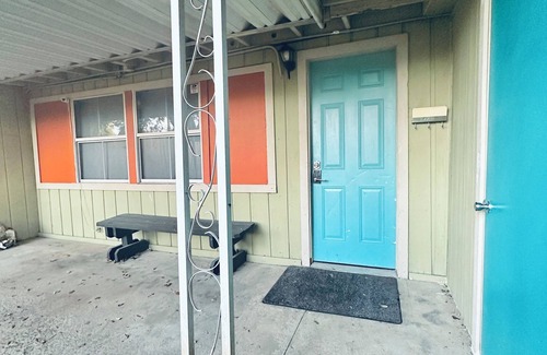 Shearer Hills - Ridgeview House | Budget Friendly, Everything Nearby, Quiet, Safe & Specious Home, 1Bed/1Bath.