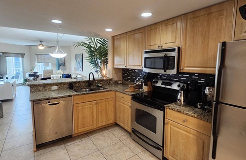 Capri Isle Condo | Budget-Friendly · Luxe Comfort & Style