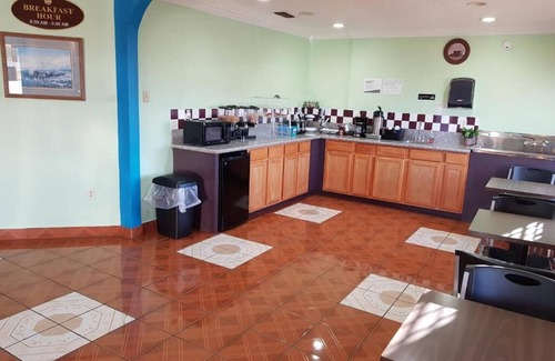 Eastland Hotel | Budget Host Inn Eastland