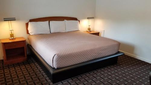 Breezewood Hotel | Budget Inn Breezewood