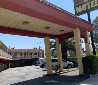 San Gabriel Hotel | Budget Inn Motel
