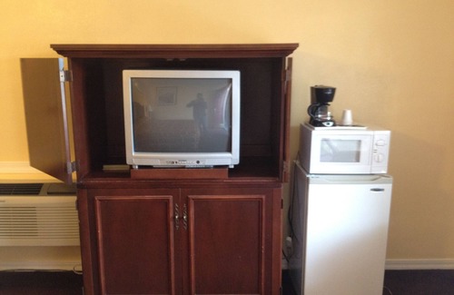 Medford Hotel | Budget Inn of America