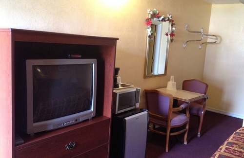 Medford Hotel | Budget Inn of America