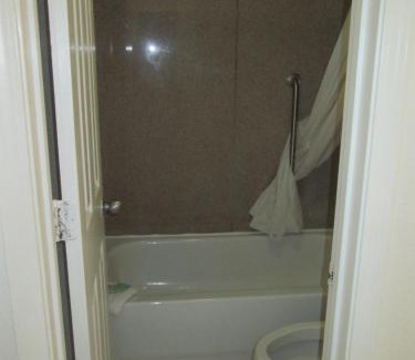 Cocoa West Hotel | Budget Inn