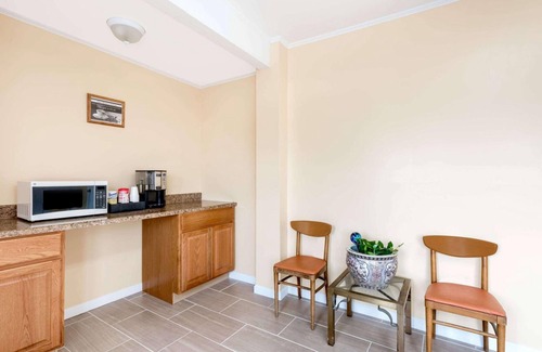 Mifflintown Hotel | Budget Inn