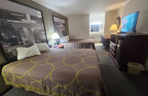 Moody Hotel | Budgetel Inn & Suites