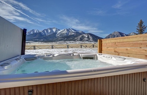 Buena Vista House | Buena Vista Mountain Retreat - Ultimate Privacy with Spa & Unbeatable Views