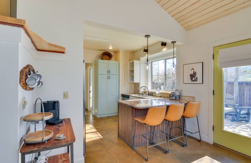 Buena Vista House | Buena Vista Vacation Home: Hot Tub, Mountain Views