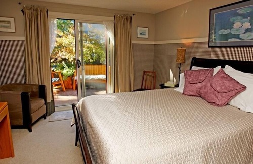 Banff Bed & Breakfast | Buffaloberry B&B