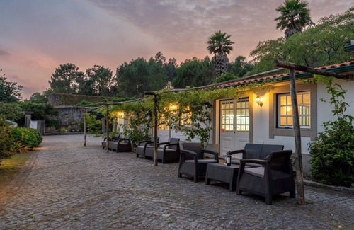 Barroselas Apartment | Buganvílias House