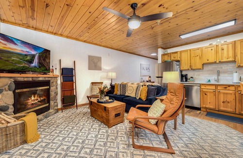 Fall River Estates Condo | Bugle Point B08 (Private Hot tub) River Views!