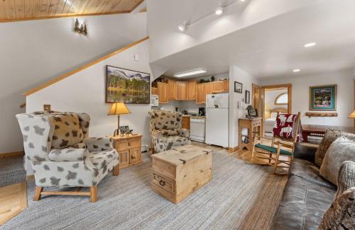 Fall River Estates Apartment | Bugle Pointe A12 by Estes Park Condos