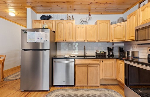 Fall River Estates Condo | Bugle Pointe B04 (NO HT)