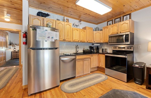 Fall River Estates Condo | Bugle Pointe B04 (NO HT)