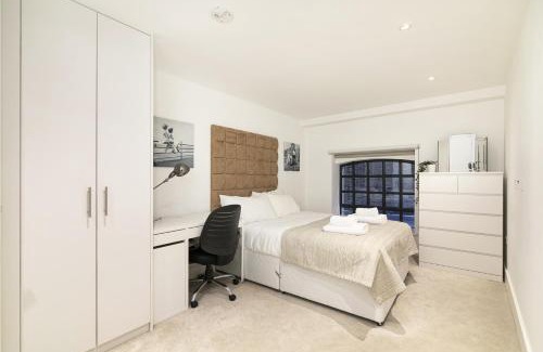 Covent Garden Apartment | Bull Inn Court - Walking distance to Covent Garden Square