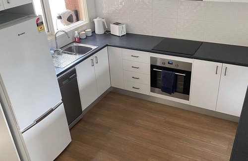 Indigo Shire House | Bundalong Villa on Francis Elliot