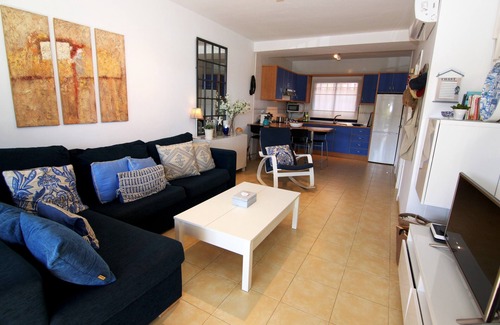 Costa Meloneras House | Bungalow in Meloneras area. Sea views. Direct access to Beach and Avenue.