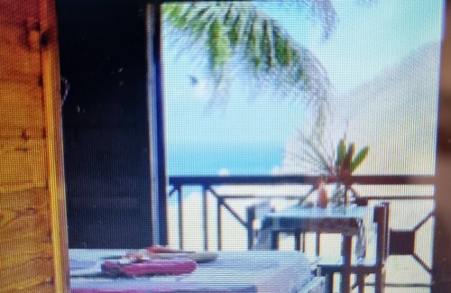 Deshaies House | Bungalow Bois Marie Galante Climatisé Avec vue mer Panoramique