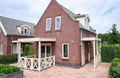Municipality of Nissewaard House | Bungalow by Water near Rotterdam and Zeeland