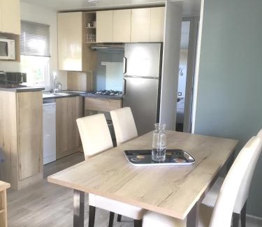 Coulanges House | Bungalow charmant près d'Onzain avec piscine partagée