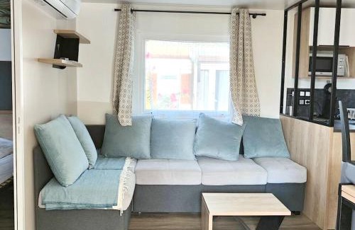 Vias House | Bungalow confortable à Vias avec piscine partagée