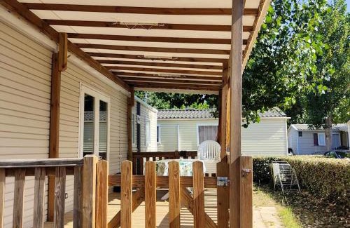Vias House | Bungalow confortable à Vias avec piscine partagée