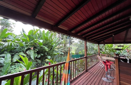 Petit-Bourg House | Bungalow créole en pleine nature