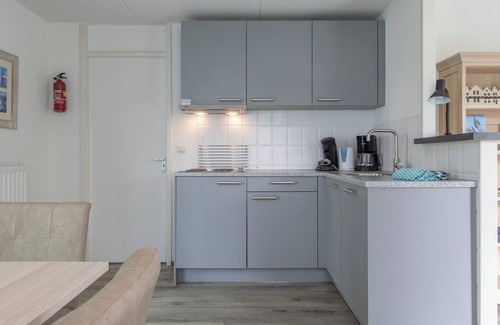 Scharendijke Cottage | Bungalow for 4 persons