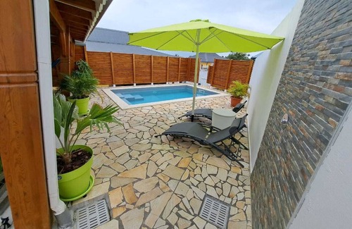 Baie-Mahault House | Bungalow hibis.kiss971 (Baie-Mahault, Guadeloupe)