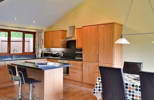 Liverton Cottage | Bungalow in Bovey Tracey with Hot Tub