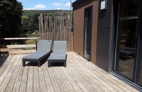 Caurel House | BUNGALOW LAC DE GUERLEDAN