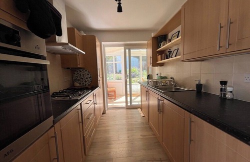 Ashburton House | Bungalow on Dartmoor's Edge, Parking & Garden